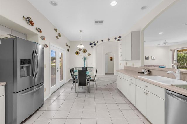 5524 SIR CHURCHILL DRIVE, Leesburg, FL 34748