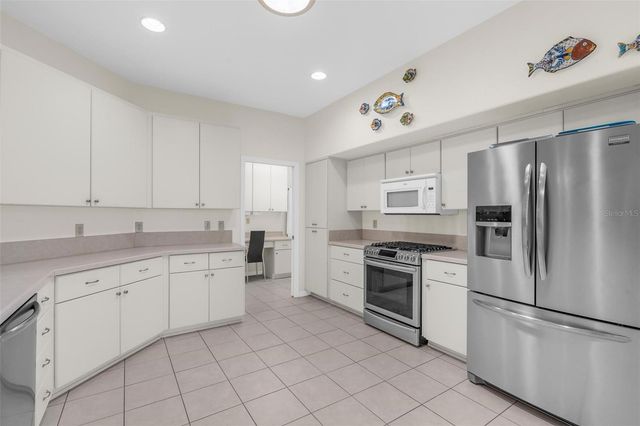 5524 SIR CHURCHILL DRIVE, Leesburg, FL 34748