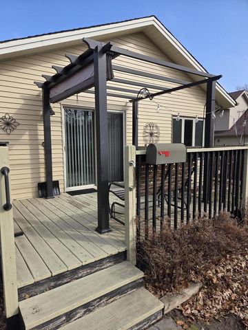 5215 67th STREET, Kenosha, WI 53142