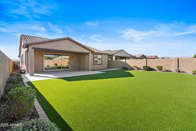 17274 W LARKSPUR Drive, Surprise, AZ 85388
