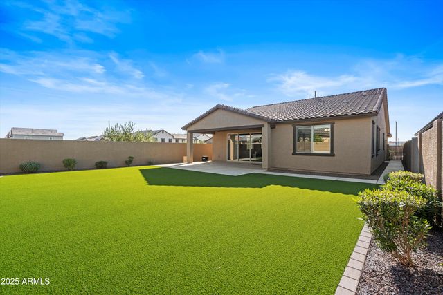 17274 W LARKSPUR Drive, Surprise, AZ 85388