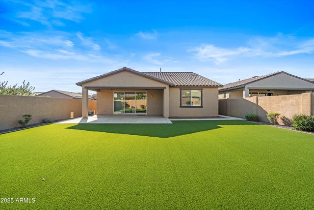 17274 W LARKSPUR Drive, Surprise, AZ 85388
