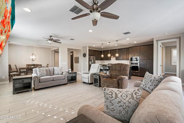 17274 W LARKSPUR Drive, Surprise, AZ 85388