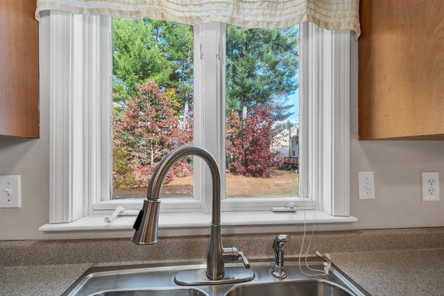 60 Norma Drive, Nashua, NH 03062