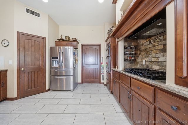 33440 W 51 Street S, Mannford, OK 74044