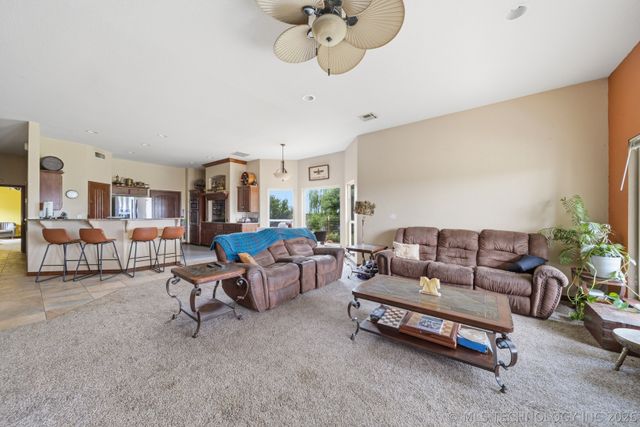 33440 W 51 Street S, Mannford, OK 74044