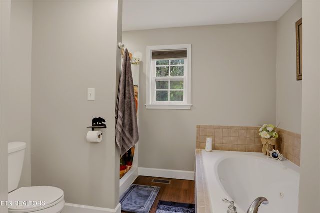 617 Kimberlin Heights Rd, Knoxville, TN 37920