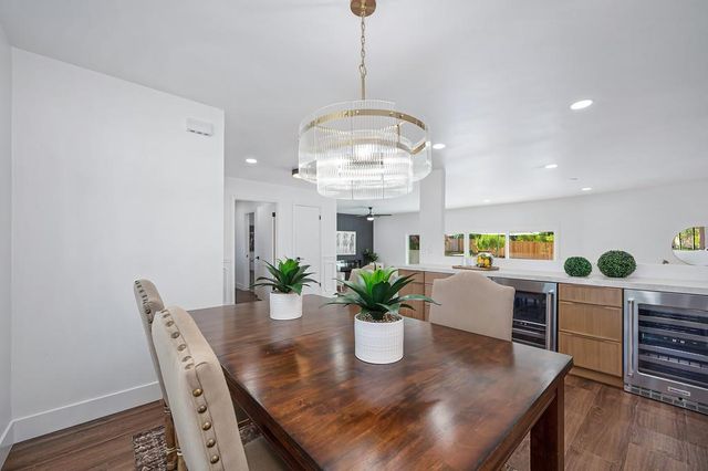 117 Oak Rock Cir, Folsom, CA 95630