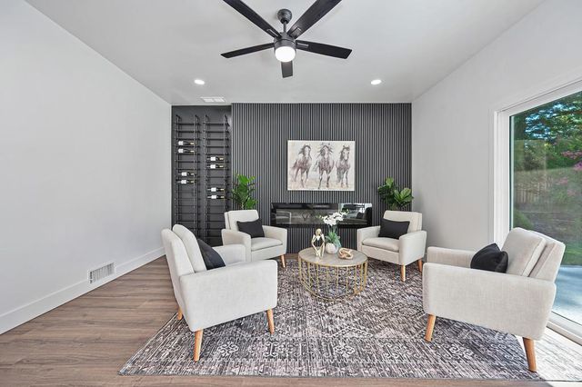 117 Oak Rock Cir, Folsom, CA 95630