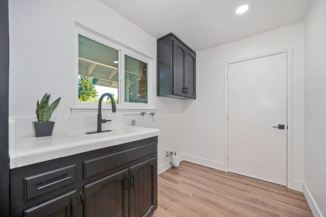 117 Oak Rock Cir, Folsom, CA 95630