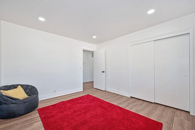 117 Oak Rock Cir, Folsom, CA 95630