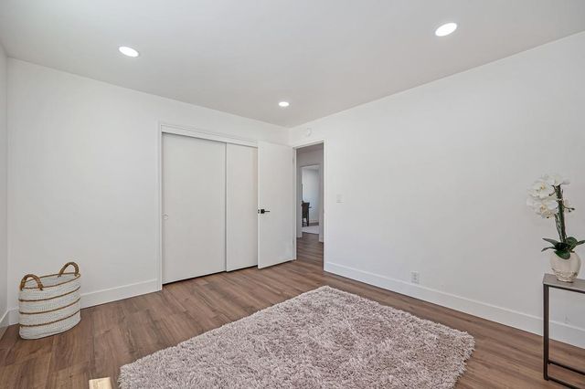117 Oak Rock Cir, Folsom, CA 95630