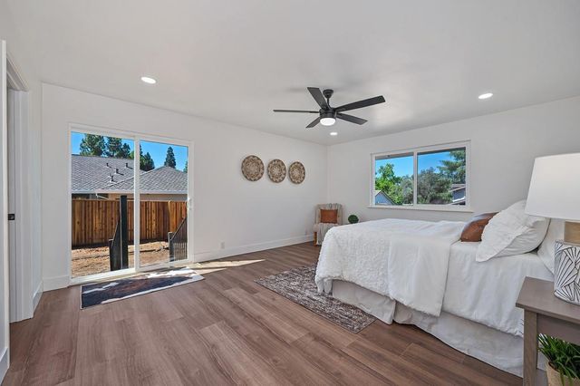 117 Oak Rock Cir, Folsom, CA 95630