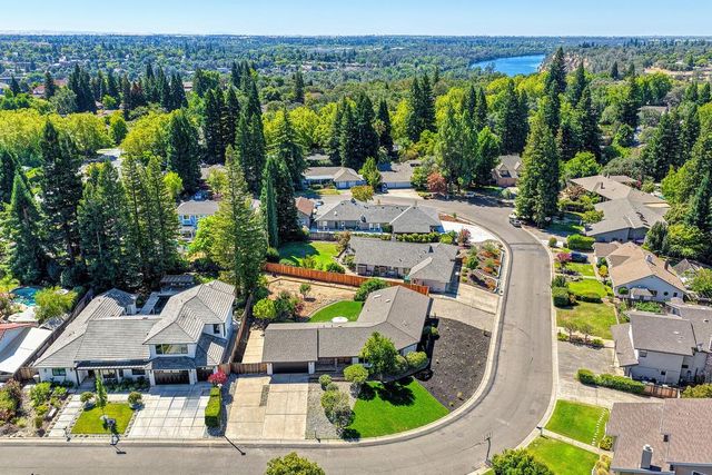 117 Oak Rock Cir, Folsom, CA 95630