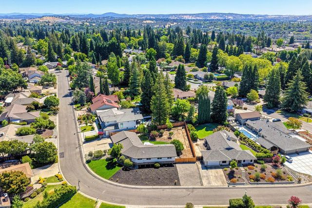 117 Oak Rock Cir, Folsom, CA 95630