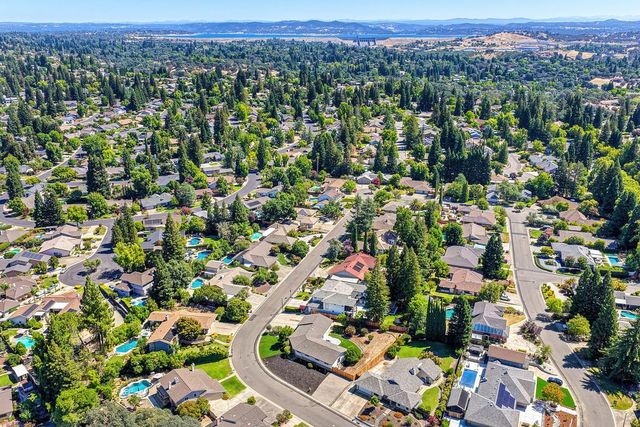 117 Oak Rock Cir, Folsom, CA 95630
