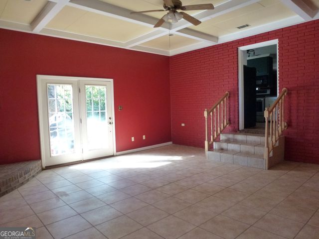 606 Park Avenue, Claxton, GA 30417