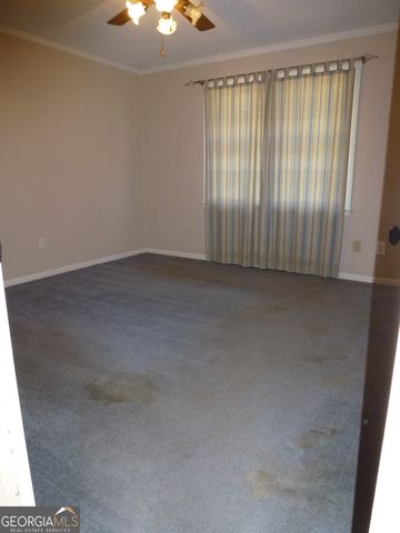 606 Park Avenue, Claxton, GA 30417