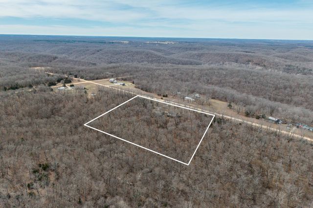 25042 Monaco Lane, Lebanon, MO 65536