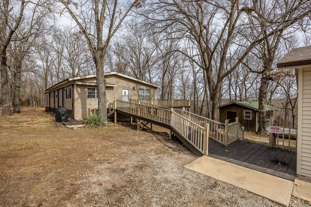 25042 Monaco Lane, Lebanon, MO 65536