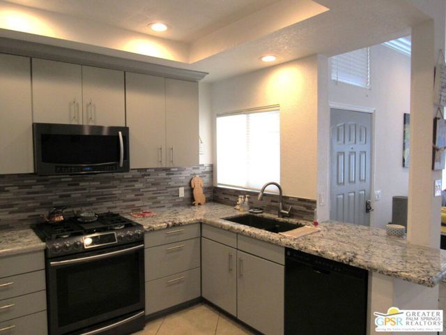 2601 S Broadmoor Drive 51, Palm Springs, CA 92264