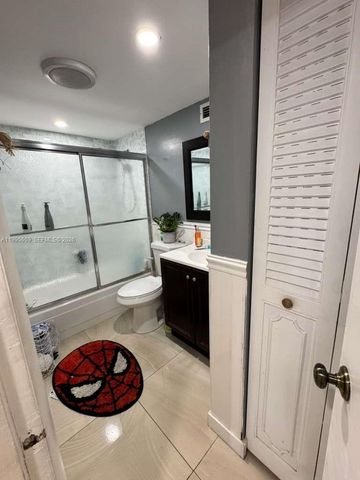 2150 Sans Souci Boulevard B1605, North Miami, FL 33181