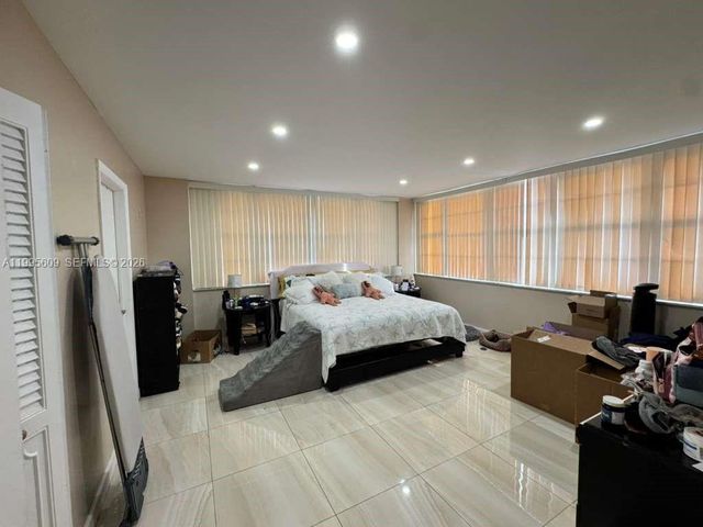 2150 Sans Souci Boulevard B1605, North Miami, FL 33181