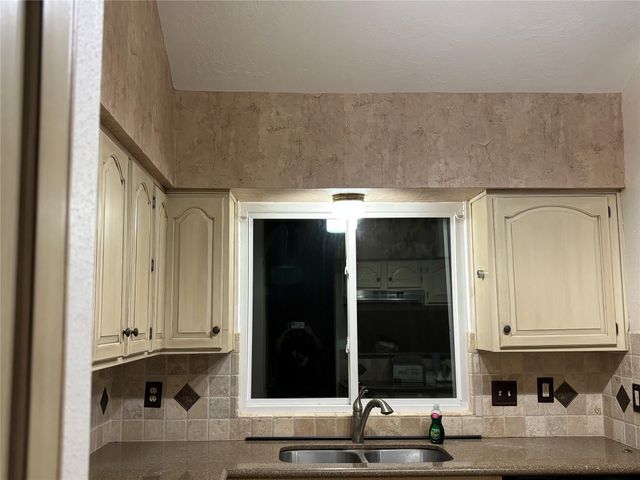 15662 Pebble Lake Drive, Houston, TX 77095