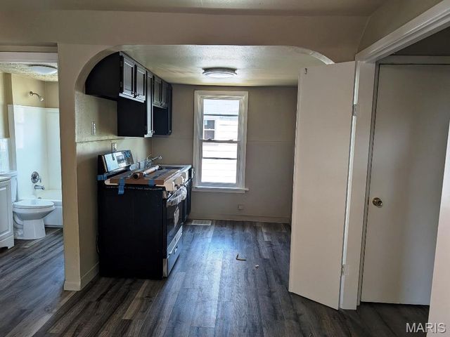 7819 Saint Charles Rock Road, St Louis, MO 63114