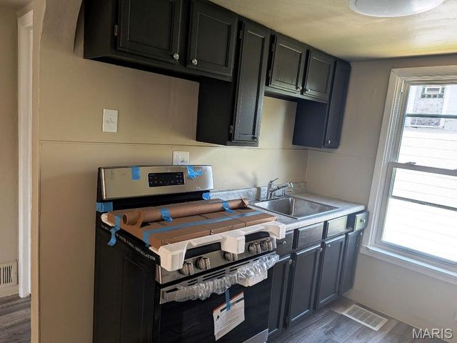 7819 Saint Charles Rock Road, St Louis, MO 63114