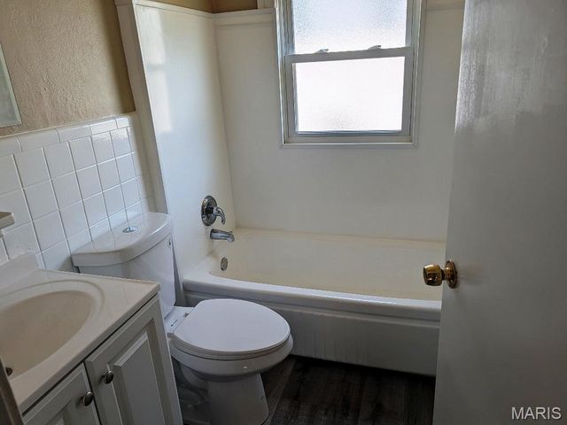 7819 Saint Charles Rock Road, St Louis, MO 63114