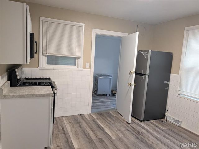 7819 Saint Charles Rock Road, St Louis, MO 63114