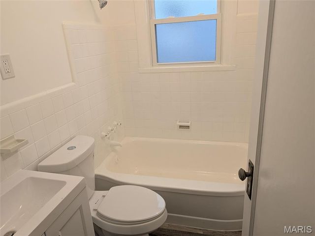 7819 Saint Charles Rock Road, St Louis, MO 63114