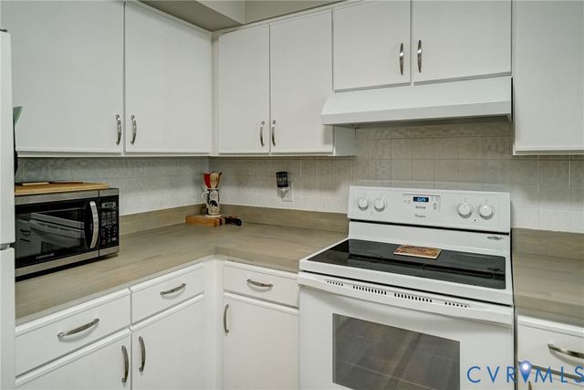 7513 Potters Ct, Richmond, VA 23225