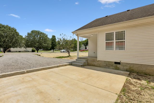 1155 Moreno Ln, Lewisburg, TN 37091