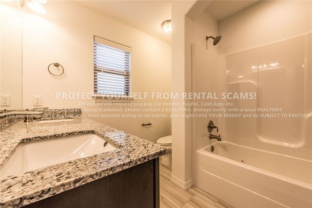 4530 W Divide Drive, Fayetteville, AR 72704