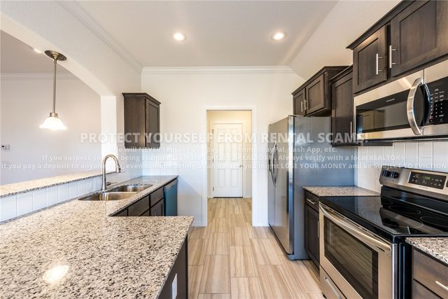 4530 W Divide Drive, Fayetteville, AR 72704