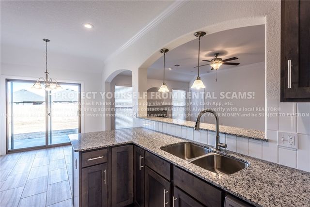 4530 W Divide Drive, Fayetteville, AR 72704