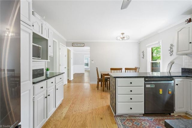 6946 August Drive, Clemmons, NC 27012