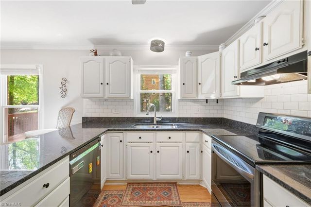 6946 August Drive, Clemmons, NC 27012