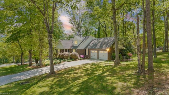 6946 August Drive, Clemmons, NC 27012