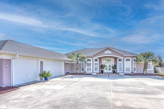 5120 Chandelle Dr, Pensacola, FL 32507