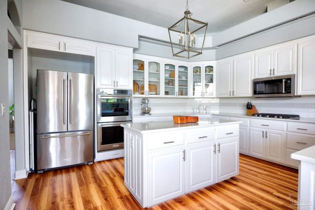 5120 Chandelle Dr, Pensacola, FL 32507