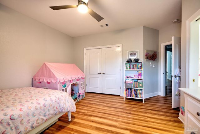 5120 Chandelle Dr, Pensacola, FL 32507