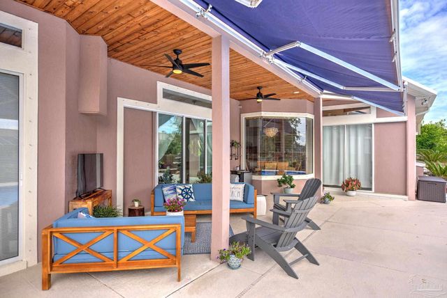 5120 Chandelle Dr, Pensacola, FL 32507