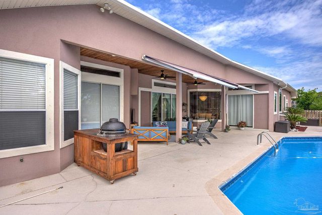 5120 Chandelle Dr, Pensacola, FL 32507