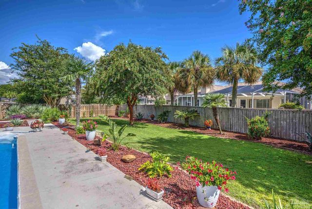 5120 Chandelle Dr, Pensacola, FL 32507