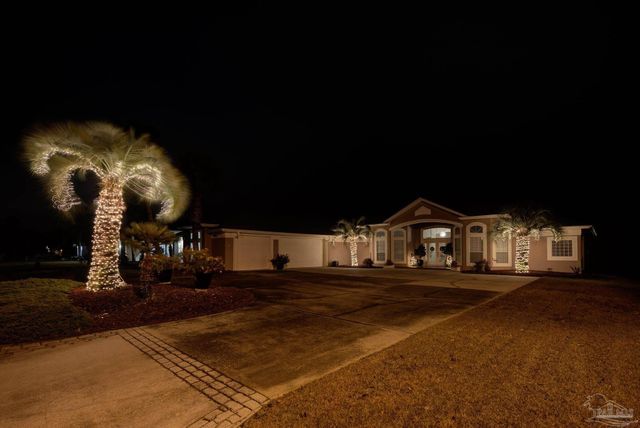 5120 Chandelle Dr, Pensacola, FL 32507