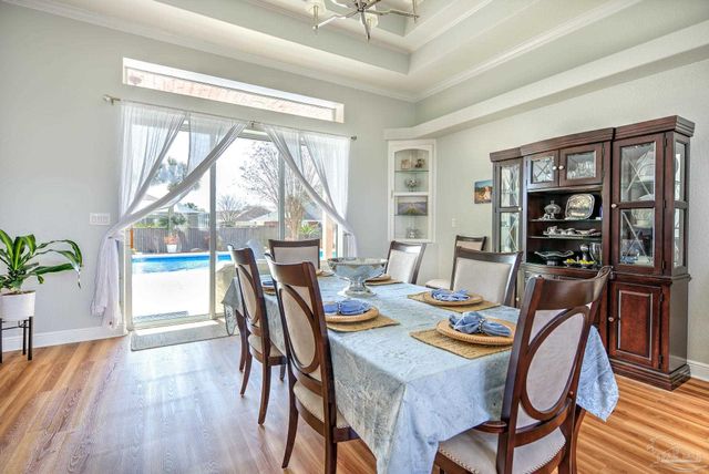 5120 Chandelle Dr, Pensacola, FL 32507