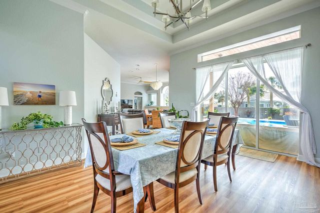 5120 Chandelle Dr, Pensacola, FL 32507